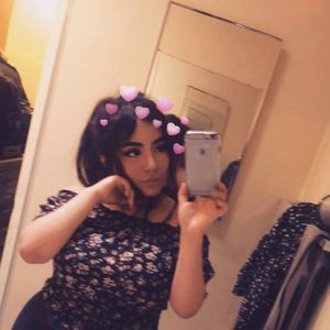 Meet your Posher, Alexis